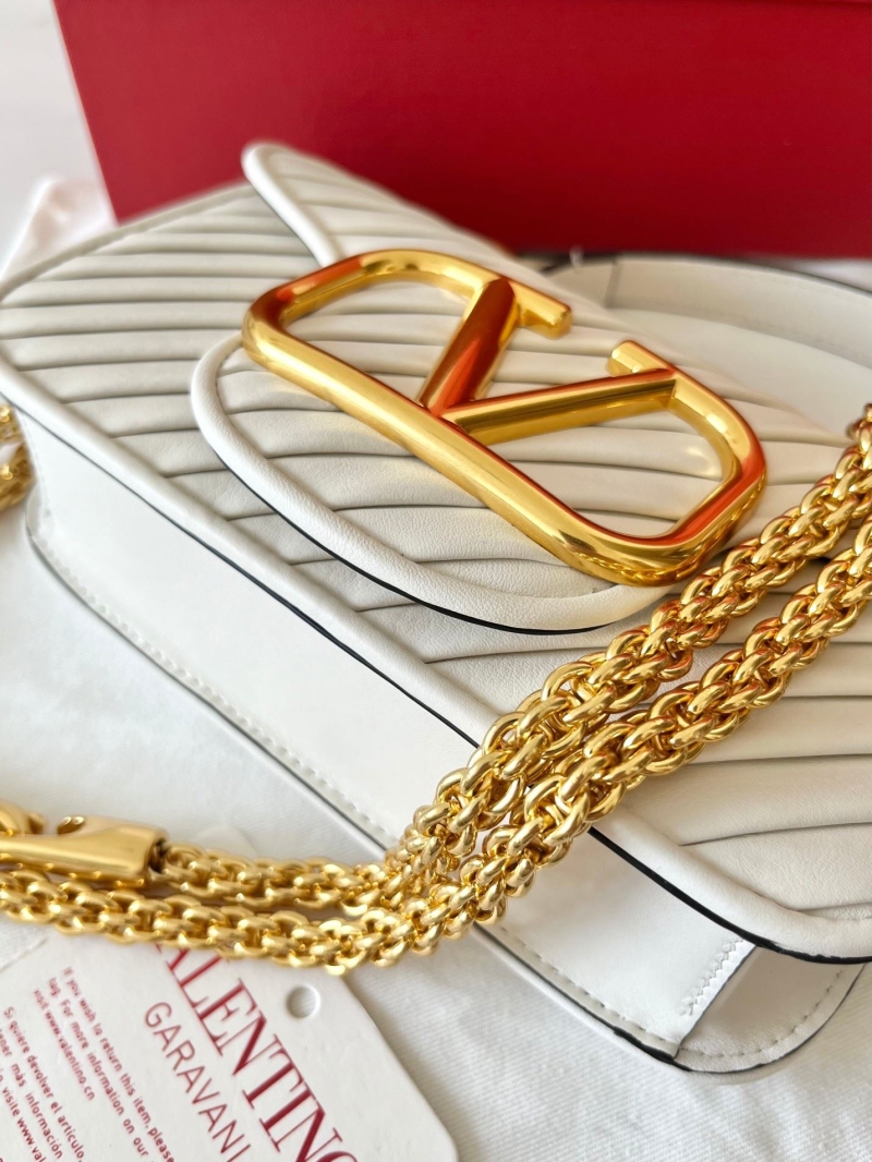 Va1e*ntin0 satchel bag